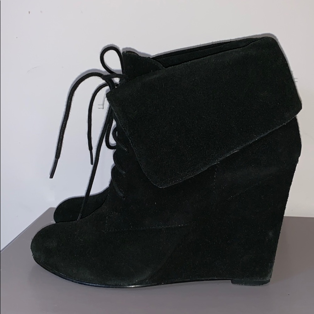 LOFT - 7 (fits like 6.5) - suede lace up booties